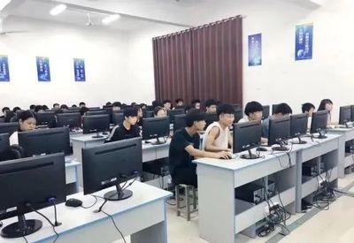 專業解讀 計算機網絡應用專業——信息管理與服務的核心力量